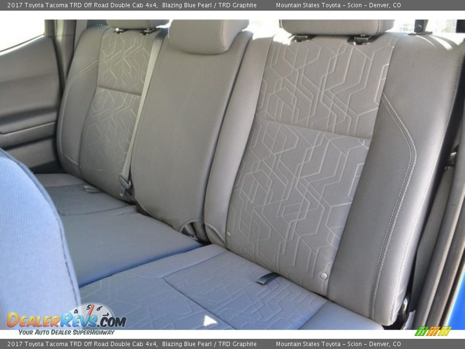 2017 Toyota Tacoma TRD Off Road Double Cab 4x4 Blazing Blue Pearl / TRD Graphite Photo #7