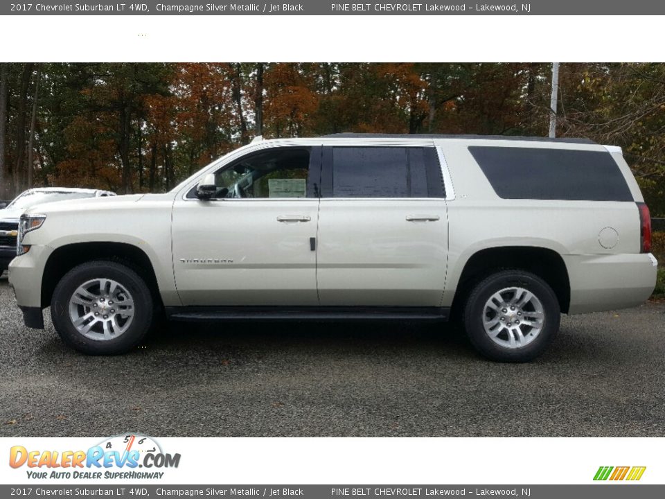 Champagne Silver Metallic 2017 Chevrolet Suburban LT 4WD Photo #3
