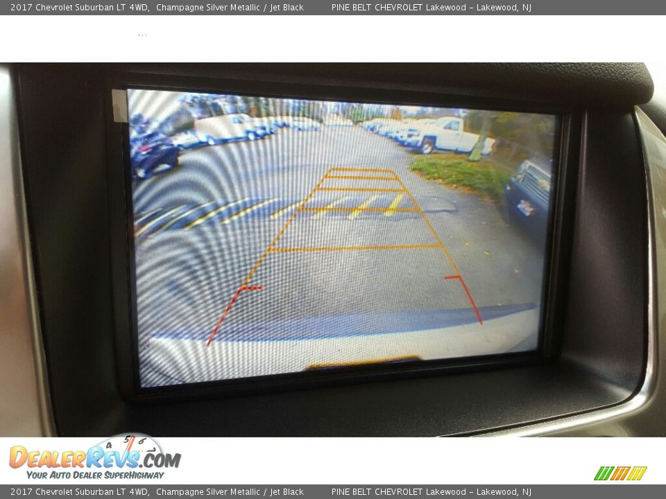 2017 Chevrolet Suburban LT 4WD Champagne Silver Metallic / Jet Black Photo #10