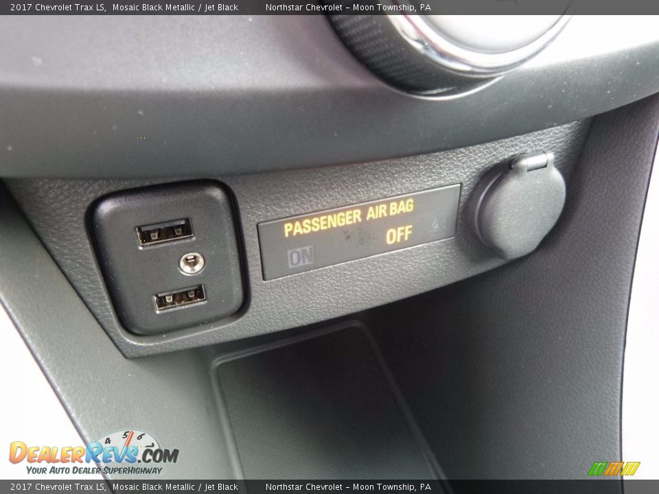 2017 Chevrolet Trax LS Mosaic Black Metallic / Jet Black Photo #19