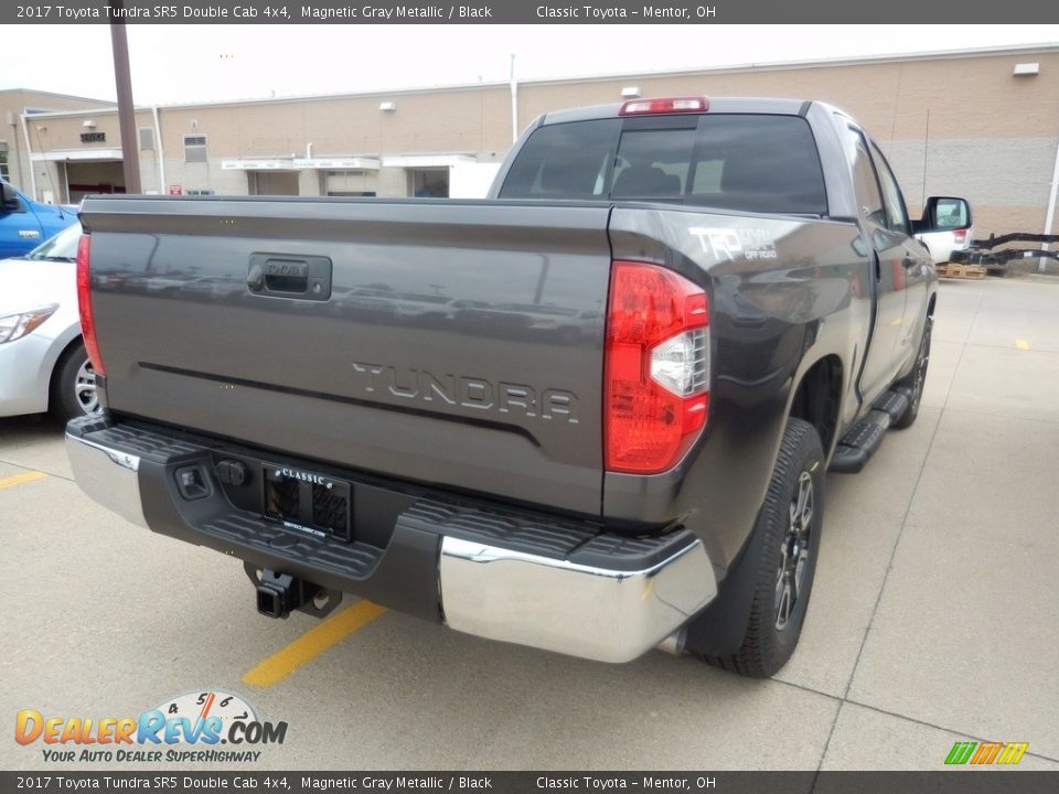 2017 Toyota Tundra SR5 Double Cab 4x4 Magnetic Gray Metallic / Black Photo #2