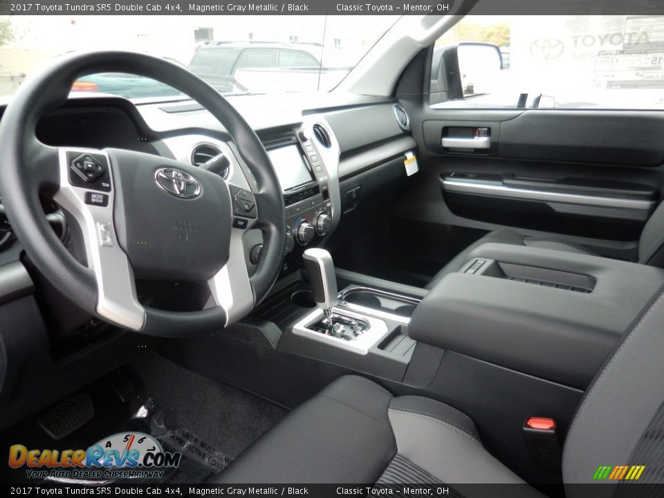 2017 Toyota Tundra SR5 Double Cab 4x4 Magnetic Gray Metallic / Black Photo #4