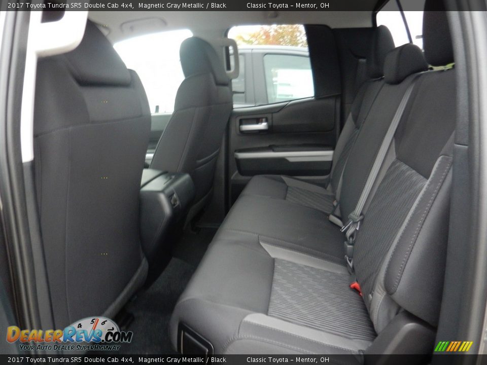 2017 Toyota Tundra SR5 Double Cab 4x4 Magnetic Gray Metallic / Black Photo #5