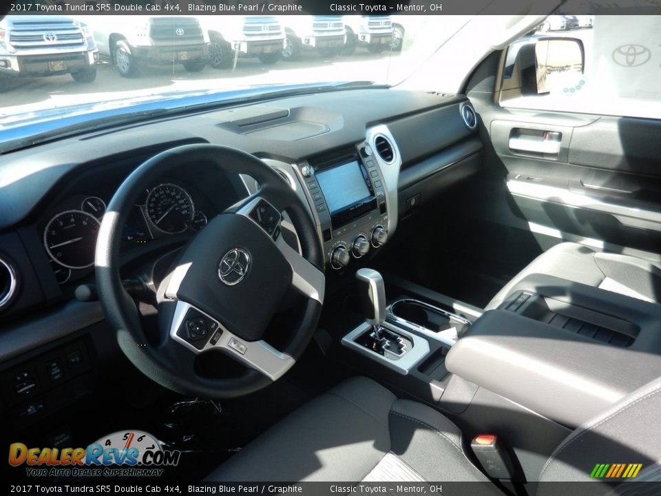 2017 Toyota Tundra SR5 Double Cab 4x4 Blazing Blue Pearl / Graphite Photo #4