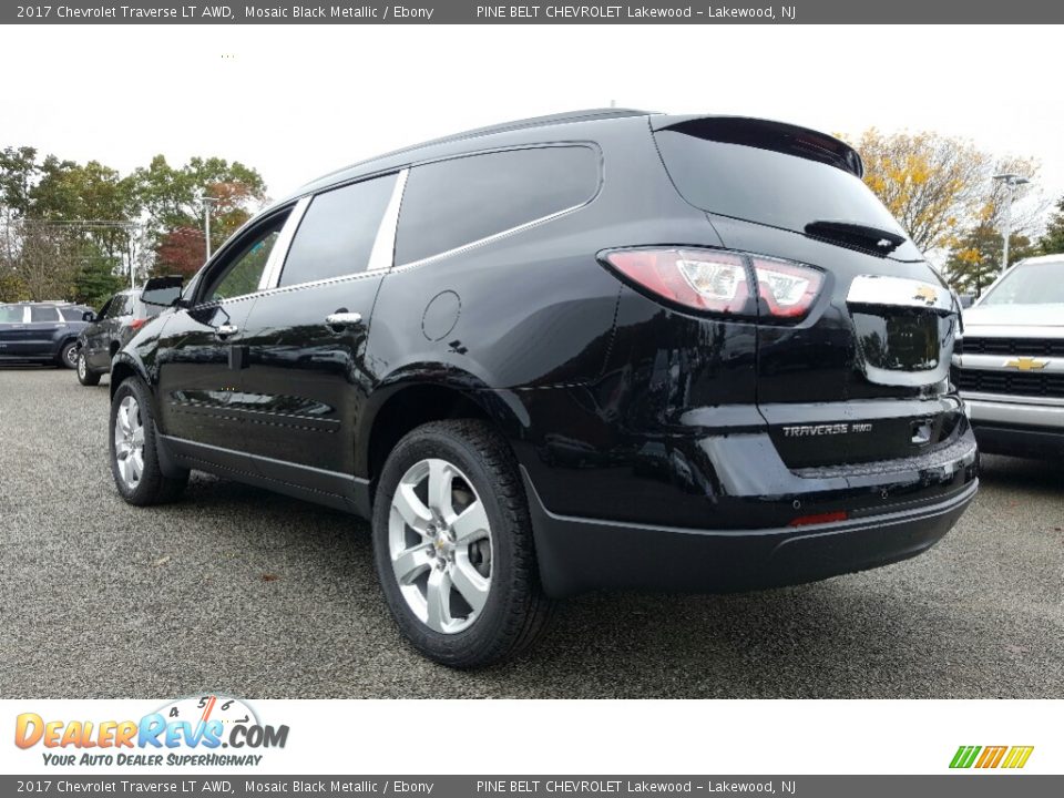 2017 Chevrolet Traverse LT AWD Mosaic Black Metallic / Ebony Photo #4