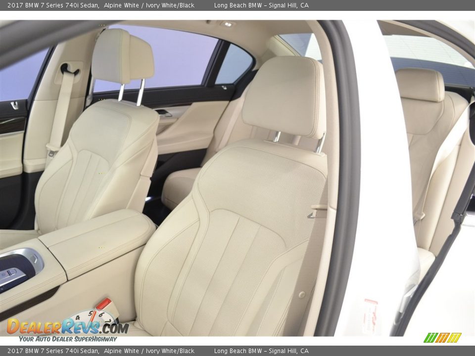 2017 BMW 7 Series 740i Sedan Alpine White / Ivory White/Black Photo #8