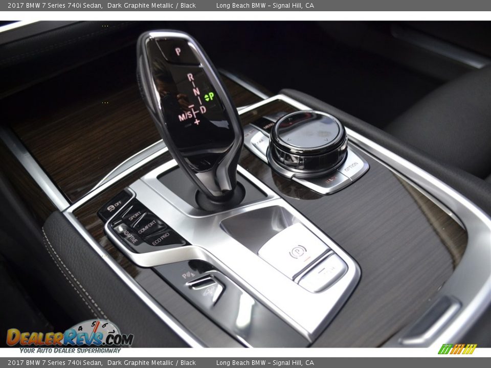 2017 BMW 7 Series 740i Sedan Dark Graphite Metallic / Black Photo #12