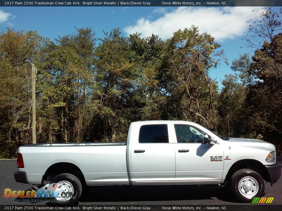 2017 Ram 2500 Tradesman Crew Cab 4x4 Bright Silver Metallic / Black/Diesel Gray Photo #5