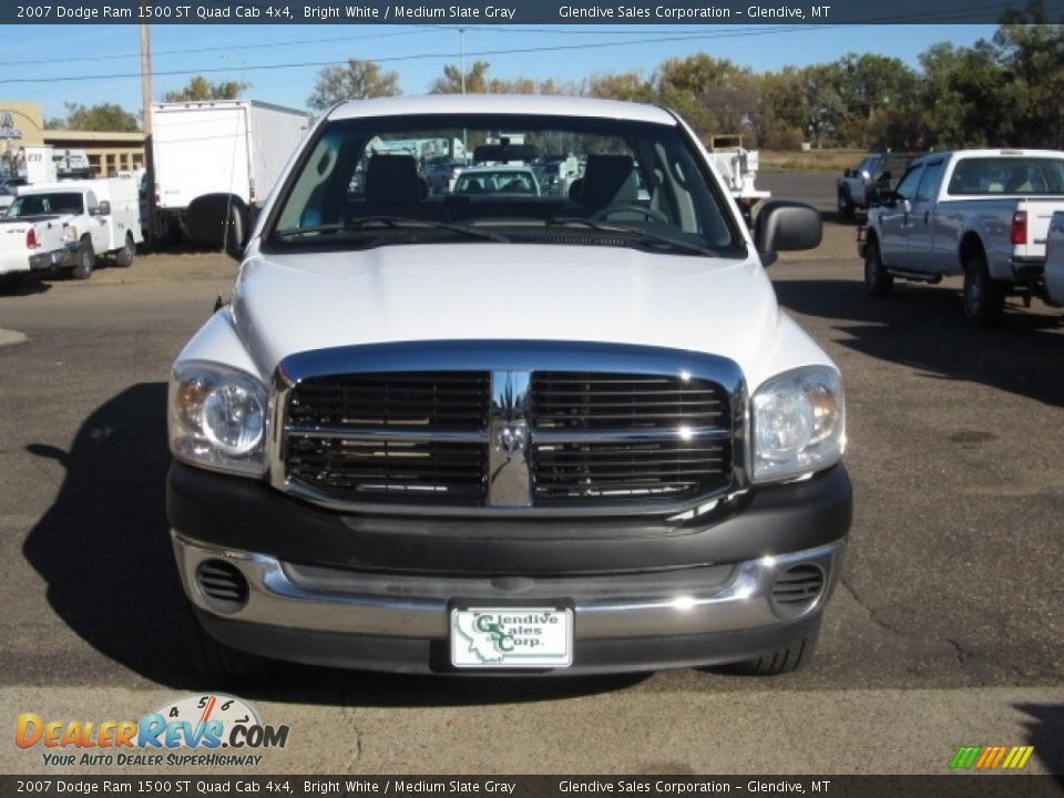 2007 Dodge Ram 1500 ST Quad Cab 4x4 Bright White / Medium Slate Gray Photo #7