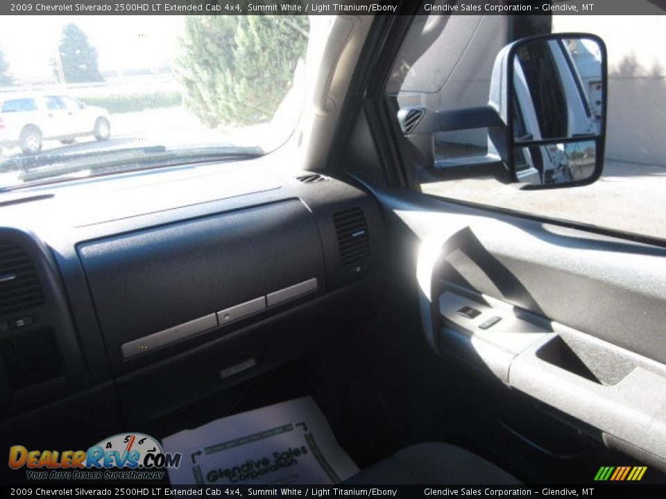 2009 Chevrolet Silverado 2500HD LT Extended Cab 4x4 Summit White / Light Titanium/Ebony Photo #24