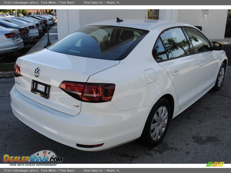 2016 Volkswagen Jetta S Pure White / Titan Black Photo #9