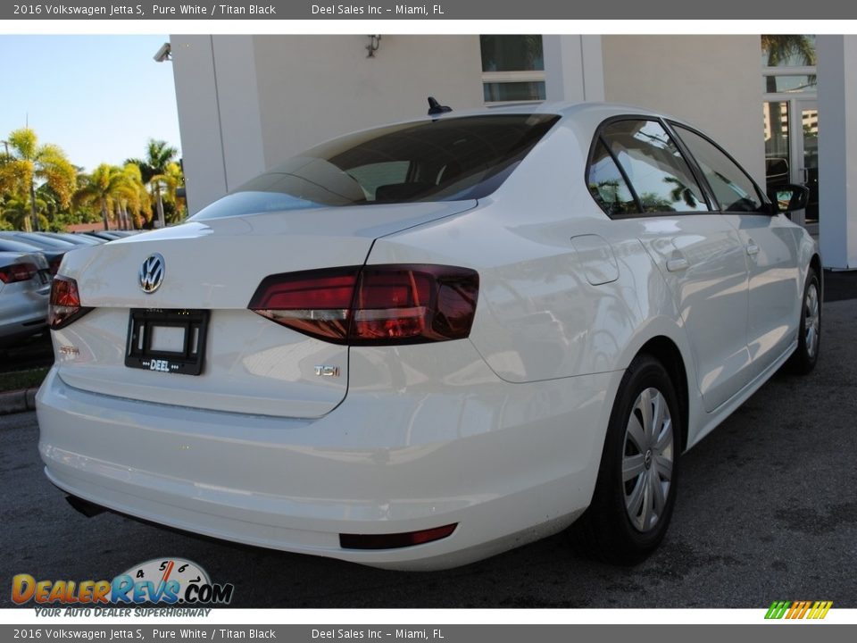 2016 Volkswagen Jetta S Pure White / Titan Black Photo #10