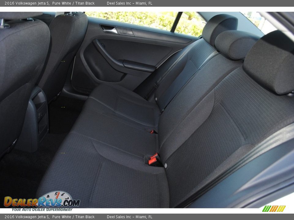 2016 Volkswagen Jetta S Pure White / Titan Black Photo #12