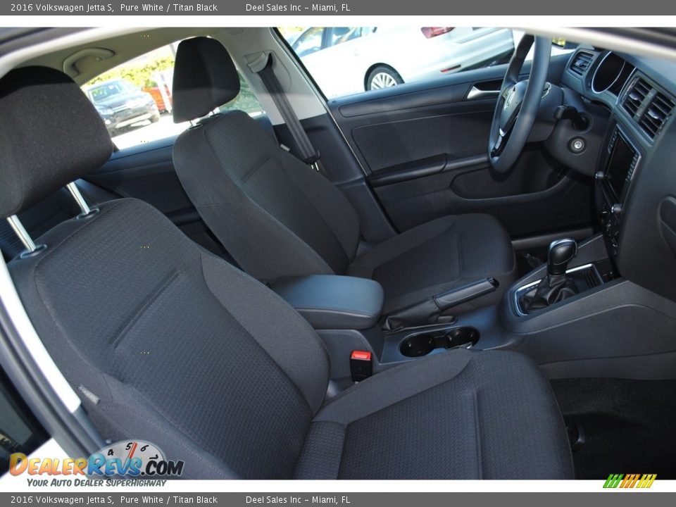 2016 Volkswagen Jetta S Pure White / Titan Black Photo #18