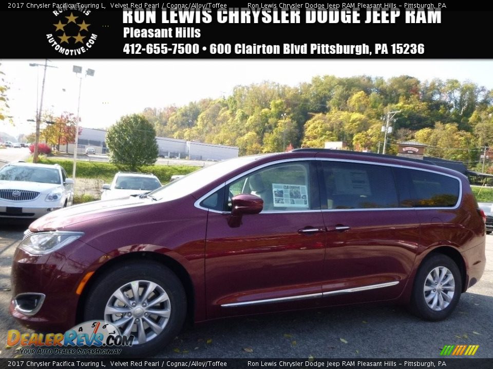 2017 Chrysler Pacifica Touring L Velvet Red Pearl / Cognac/Alloy/Toffee Photo #1