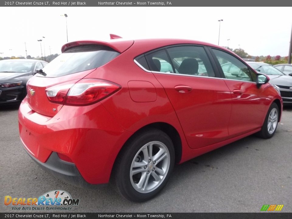 2017 Chevrolet Cruze LT Red Hot / Jet Black Photo #5
