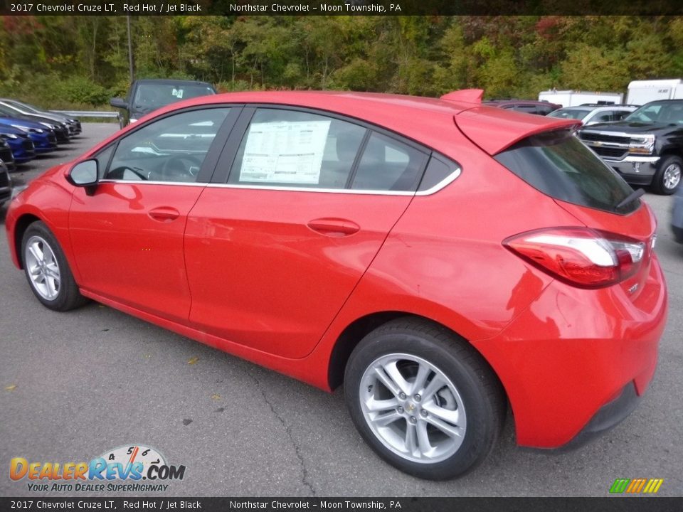 2017 Chevrolet Cruze LT Red Hot / Jet Black Photo #8