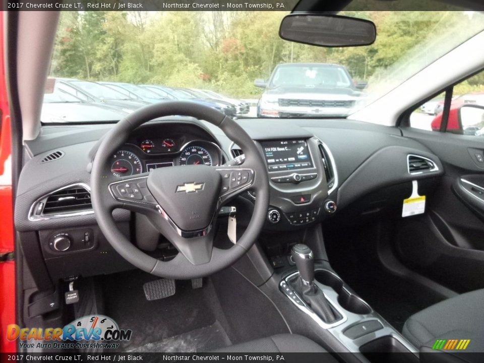 2017 Chevrolet Cruze LT Red Hot / Jet Black Photo #13