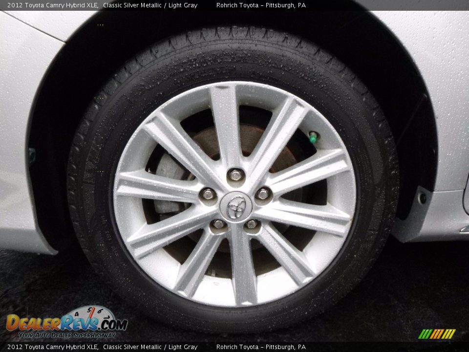 2012 Toyota Camry Hybrid XLE Classic Silver Metallic / Light Gray Photo #14