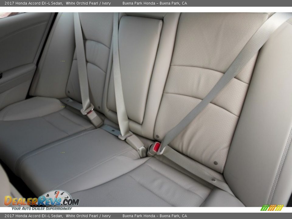 2017 Honda Accord EX-L Sedan White Orchid Pearl / Ivory Photo #15