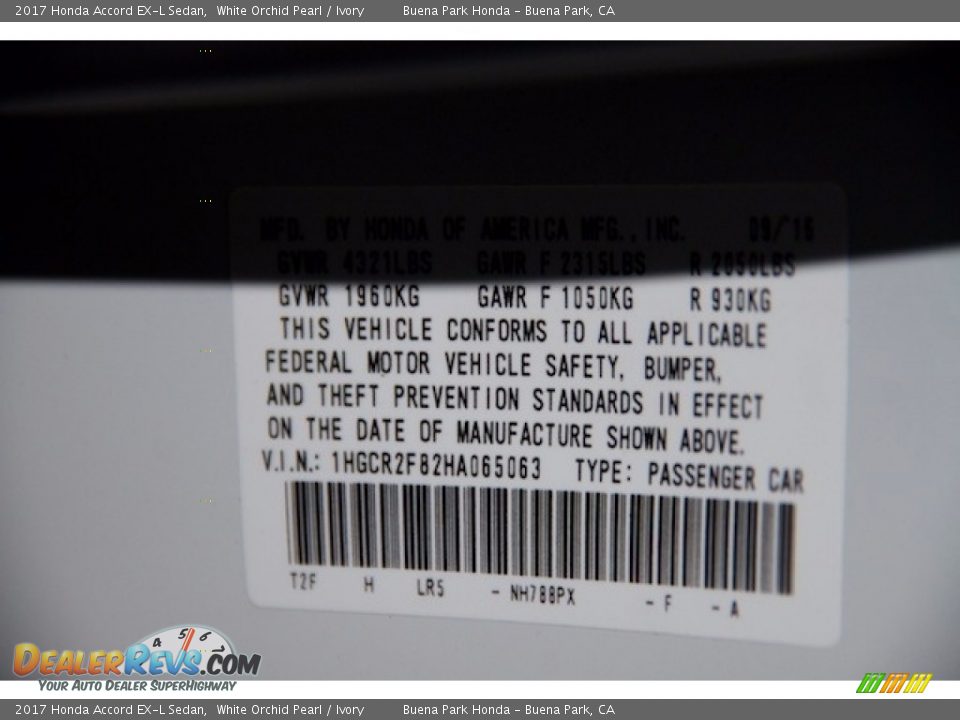 2017 Honda Accord EX-L Sedan White Orchid Pearl / Ivory Photo #19