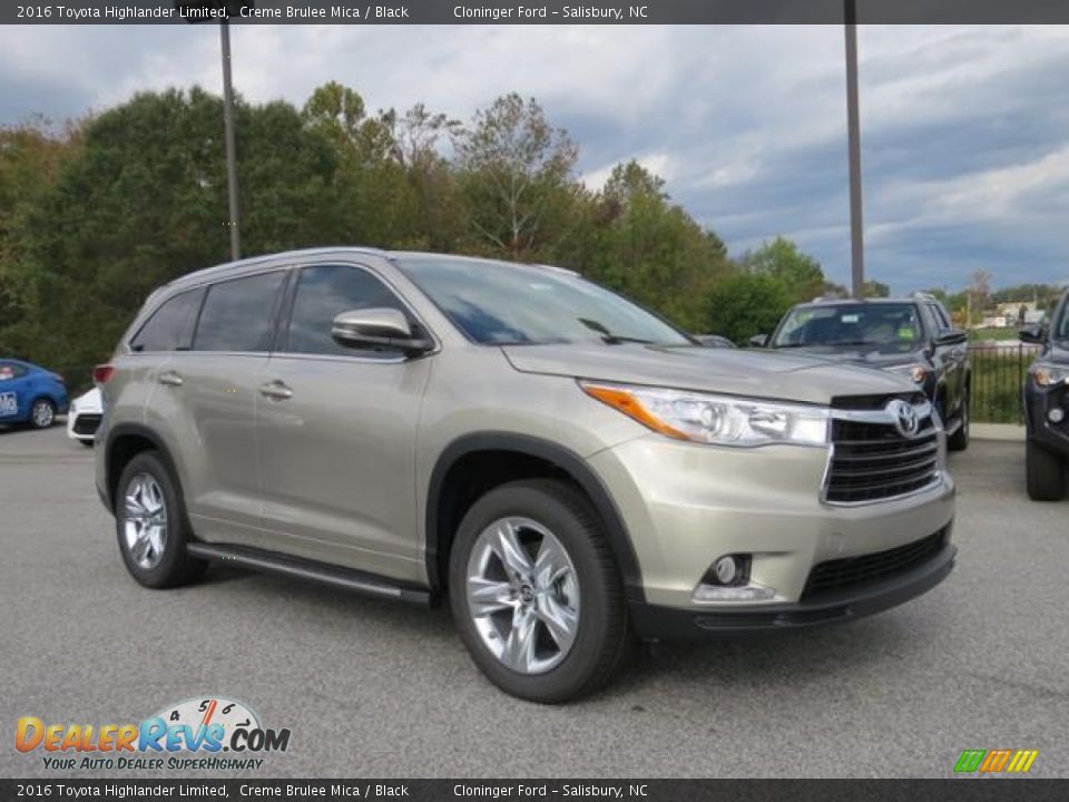 Front 3/4 View of 2016 Toyota Highlander Limited Photo #1
