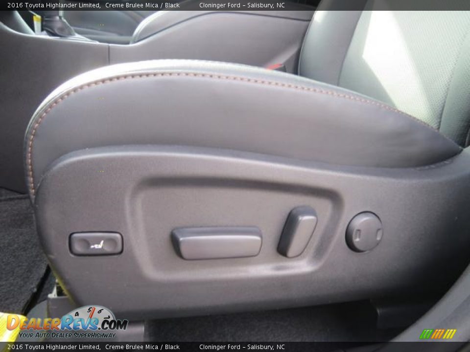 2016 Toyota Highlander Limited Creme Brulee Mica / Black Photo #11