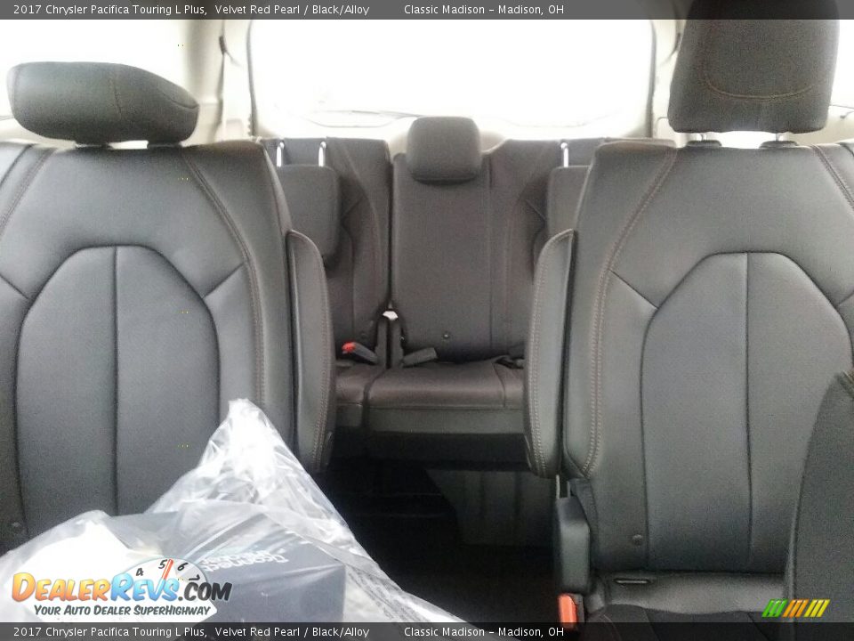 2017 Chrysler Pacifica Touring L Plus Velvet Red Pearl / Black/Alloy Photo #5
