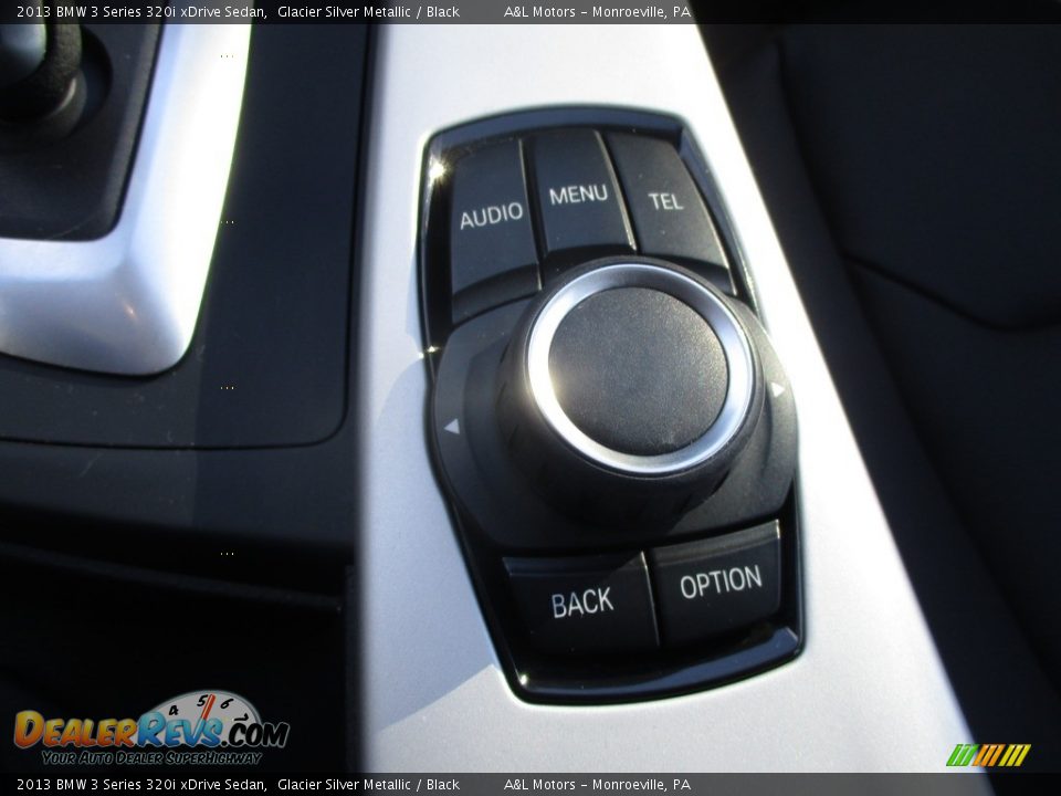 2013 BMW 3 Series 320i xDrive Sedan Glacier Silver Metallic / Black Photo #16