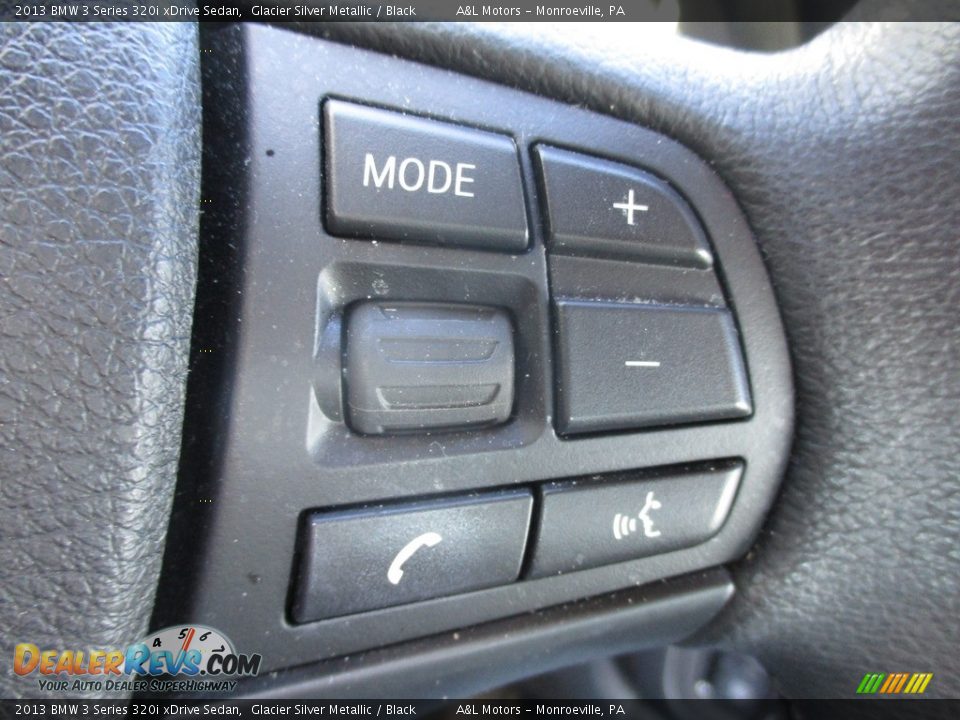 2013 BMW 3 Series 320i xDrive Sedan Glacier Silver Metallic / Black Photo #17