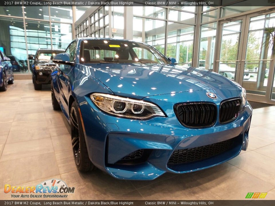 Front 3/4 View of 2017 BMW M2 Coupe Photo #2
