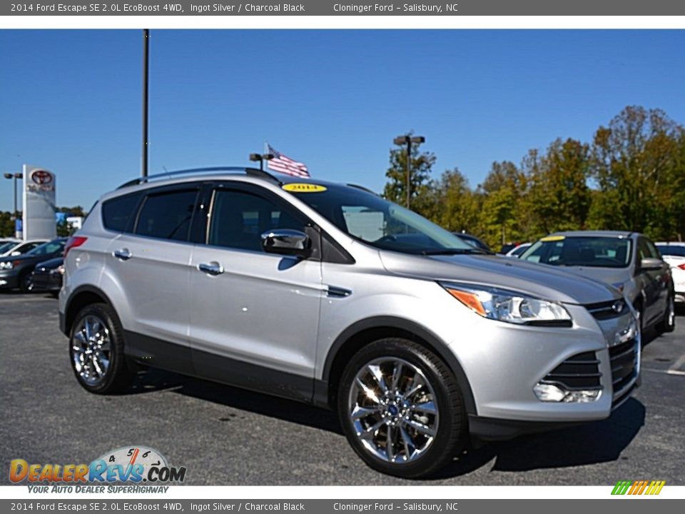 Front 3/4 View of 2014 Ford Escape SE 2.0L EcoBoost 4WD Photo #1