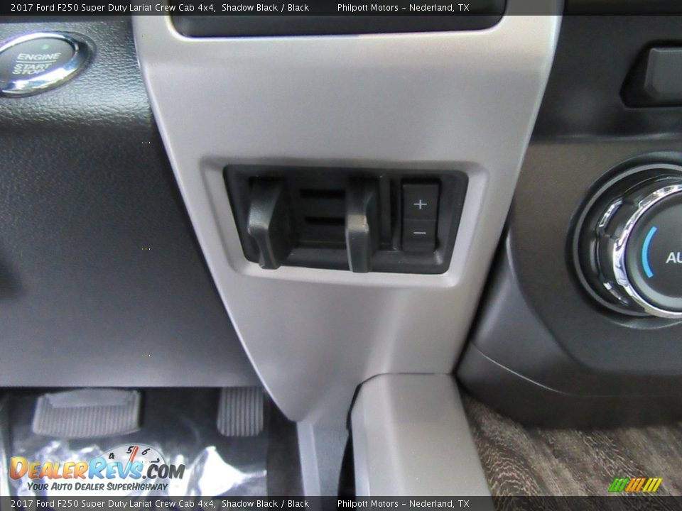 2017 Ford F250 Super Duty Lariat Crew Cab 4x4 Shadow Black / Black Photo #32