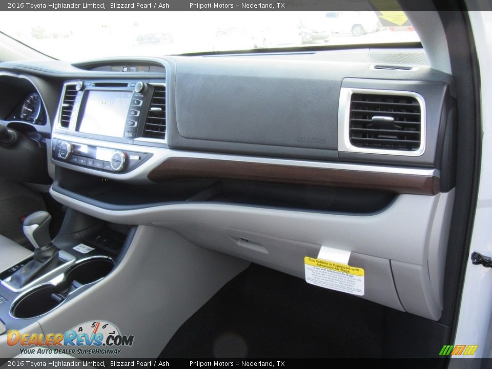 2016 Toyota Highlander Limited Blizzard Pearl / Ash Photo #16