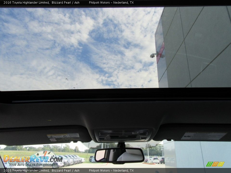 2016 Toyota Highlander Limited Blizzard Pearl / Ash Photo #25