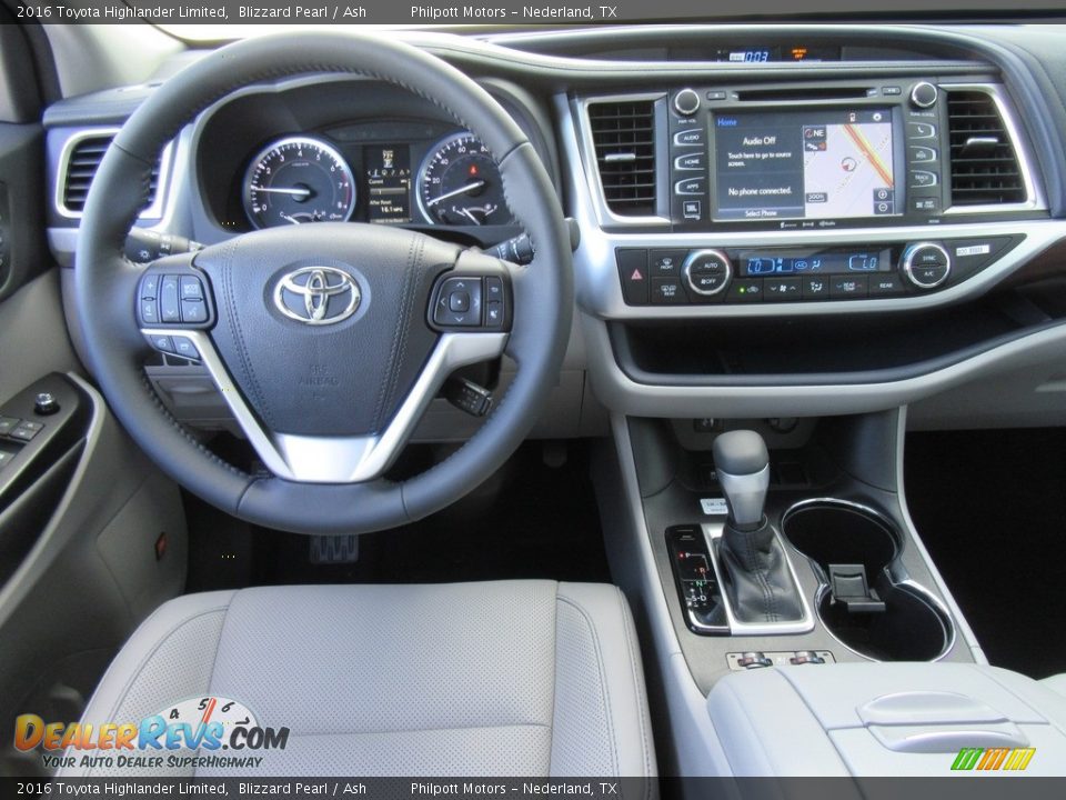 2016 Toyota Highlander Limited Blizzard Pearl / Ash Photo #26
