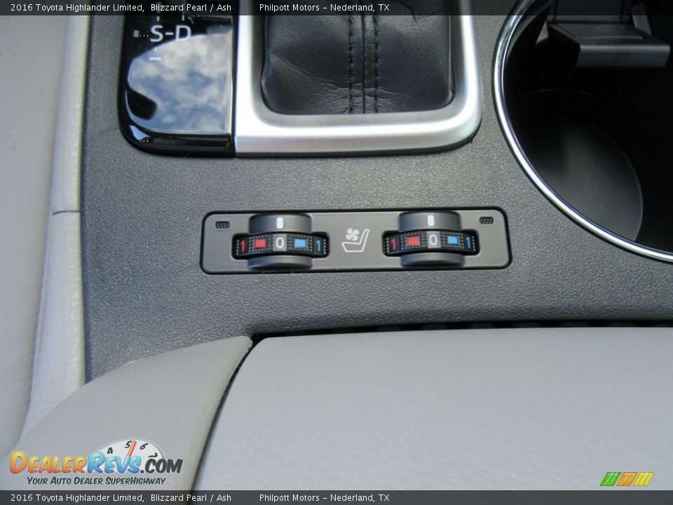 2016 Toyota Highlander Limited Blizzard Pearl / Ash Photo #31