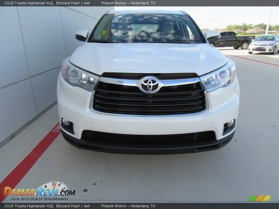 2016 Toyota Highlander XLE Blizzard Pearl / Ash Photo #8