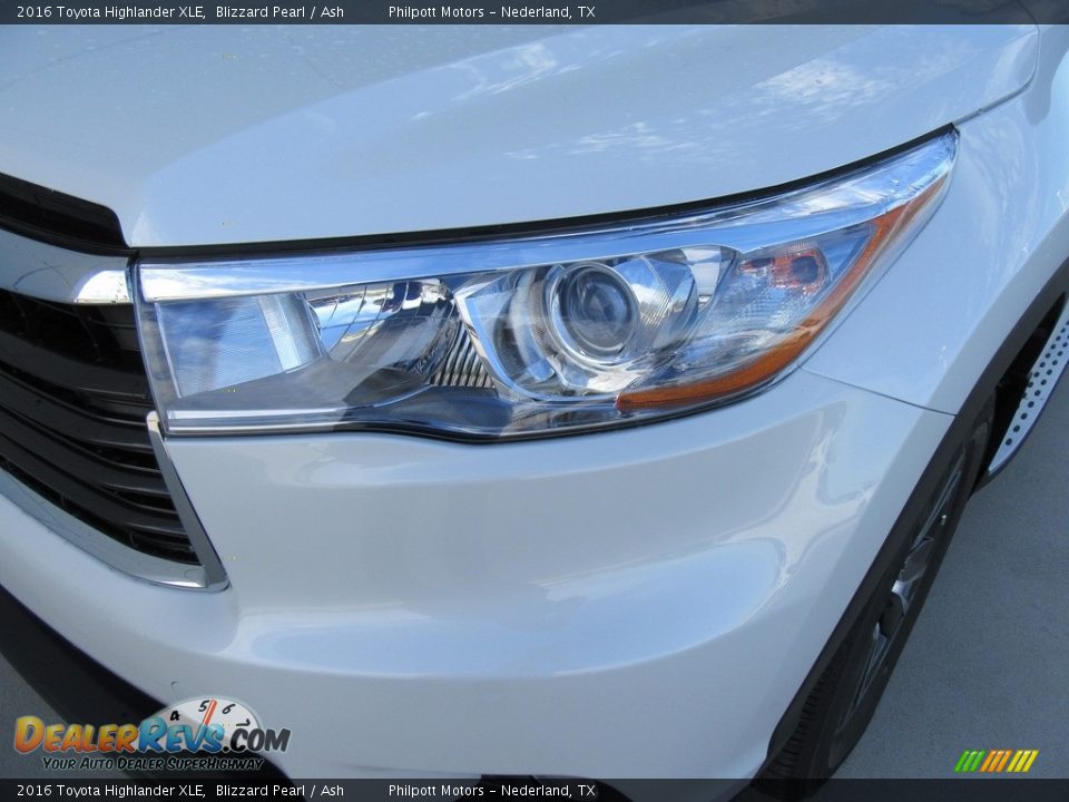 2016 Toyota Highlander XLE Blizzard Pearl / Ash Photo #9