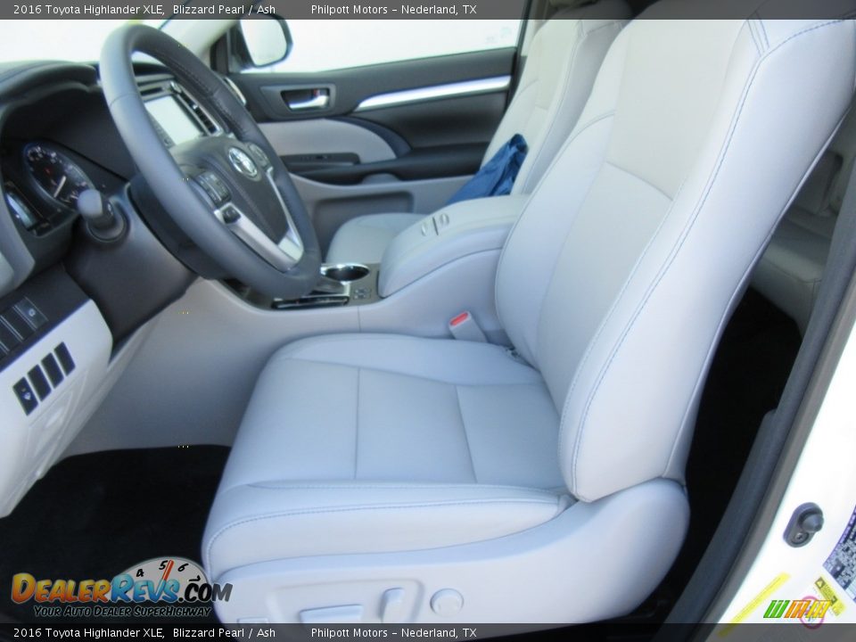 2016 Toyota Highlander XLE Blizzard Pearl / Ash Photo #23