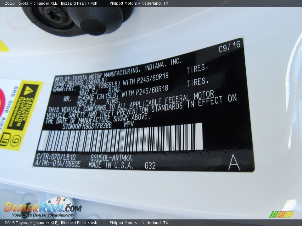 2016 Toyota Highlander XLE Blizzard Pearl / Ash Photo #35