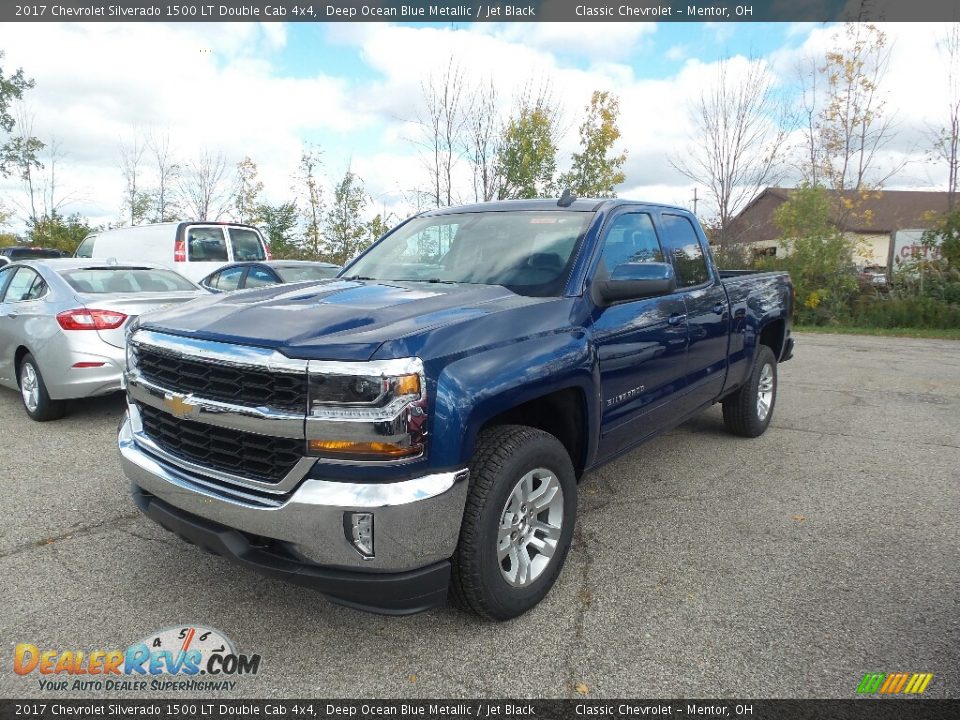 2017 Chevrolet Silverado 1500 LT Double Cab 4x4 Deep Ocean Blue Metallic / Jet Black Photo #1