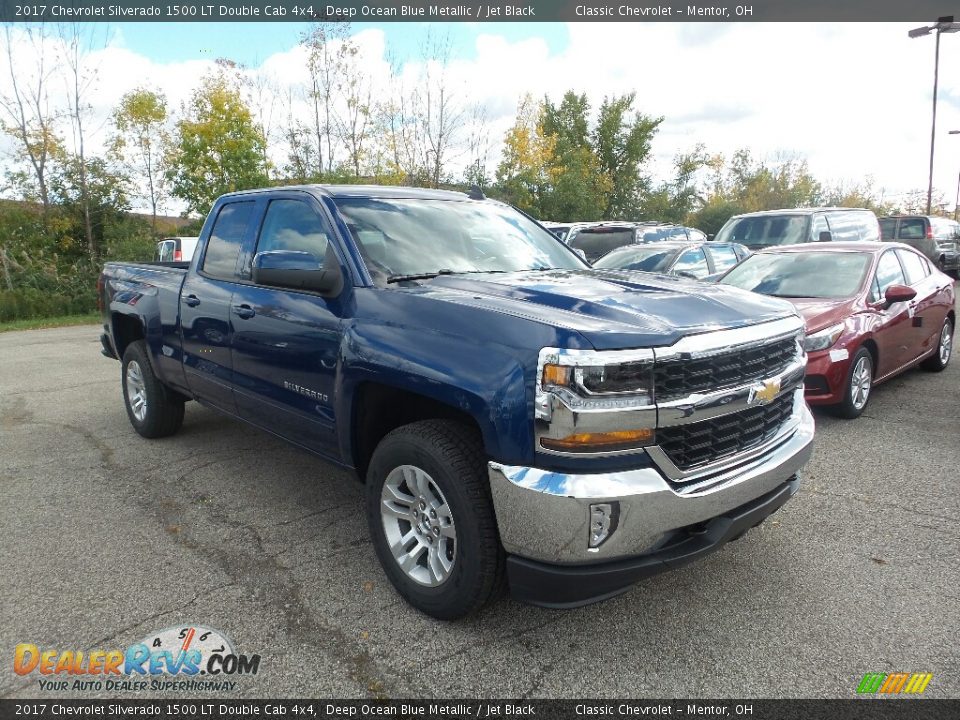 2017 Chevrolet Silverado 1500 LT Double Cab 4x4 Deep Ocean Blue Metallic / Jet Black Photo #3