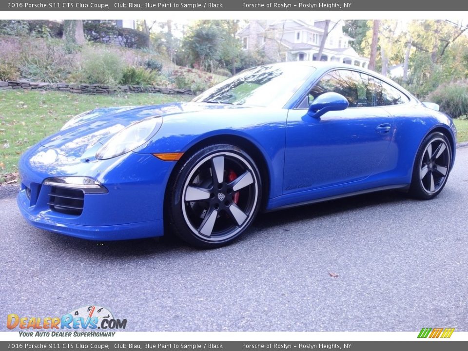 Front 3/4 View of 2016 Porsche 911 GTS Club Coupe Photo #1