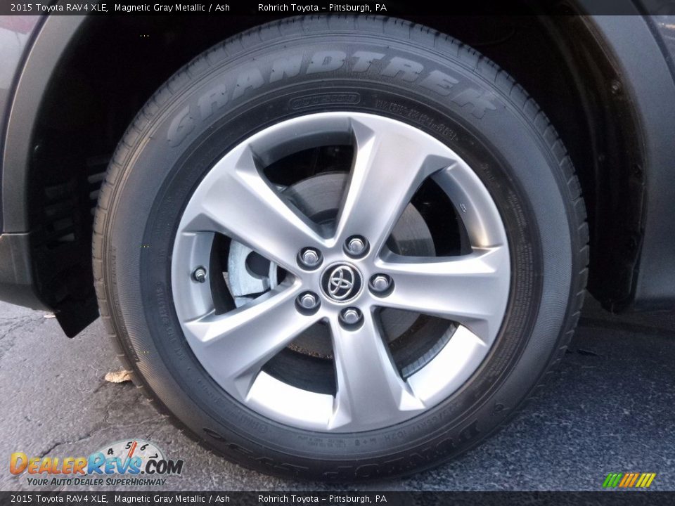 2015 Toyota RAV4 XLE Magnetic Gray Metallic / Ash Photo #15