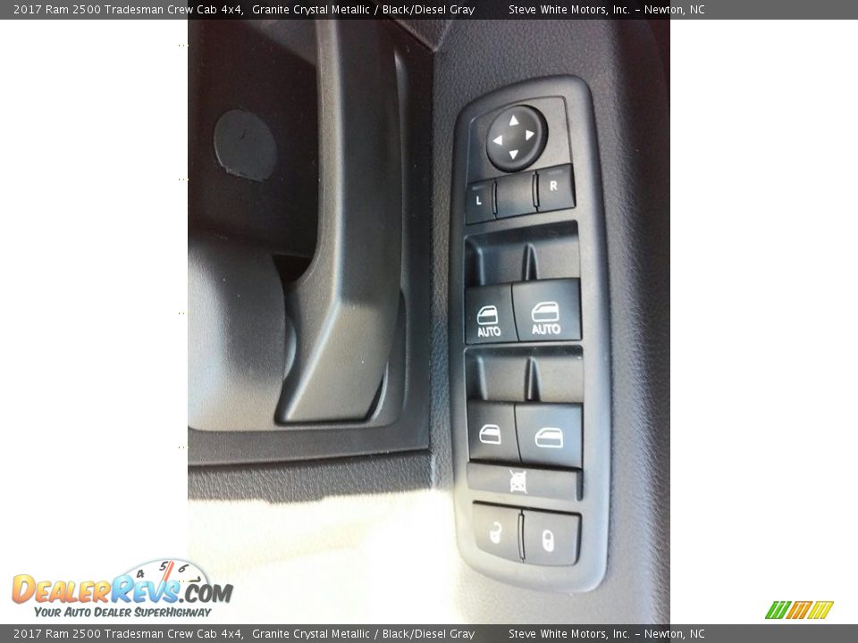 2017 Ram 2500 Tradesman Crew Cab 4x4 Granite Crystal Metallic / Black/Diesel Gray Photo #14