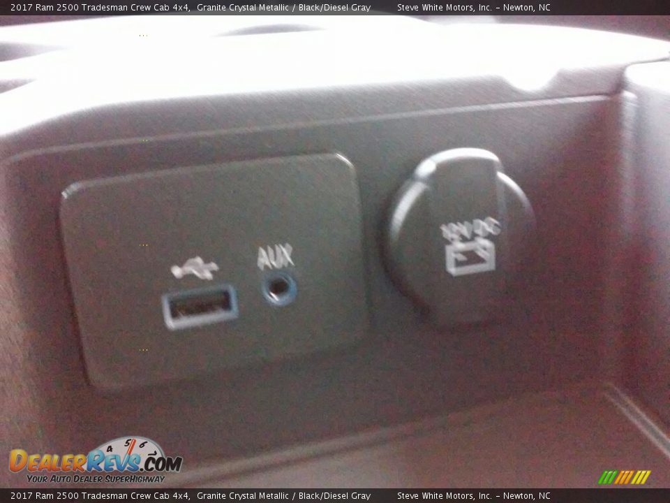 2017 Ram 2500 Tradesman Crew Cab 4x4 Granite Crystal Metallic / Black/Diesel Gray Photo #21