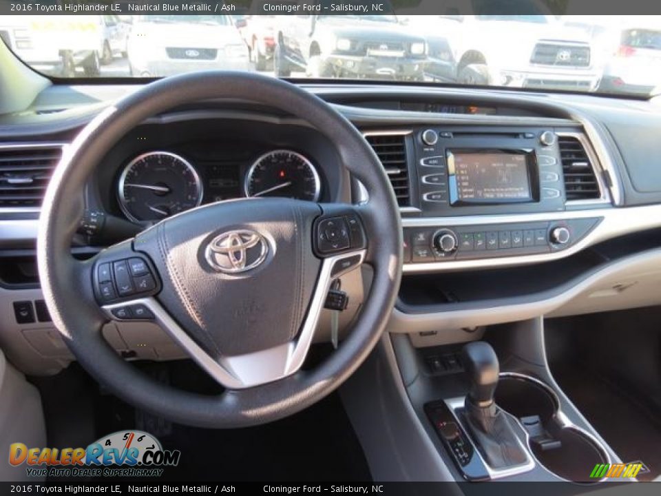 2016 Toyota Highlander LE Nautical Blue Metallic / Ash Photo #5