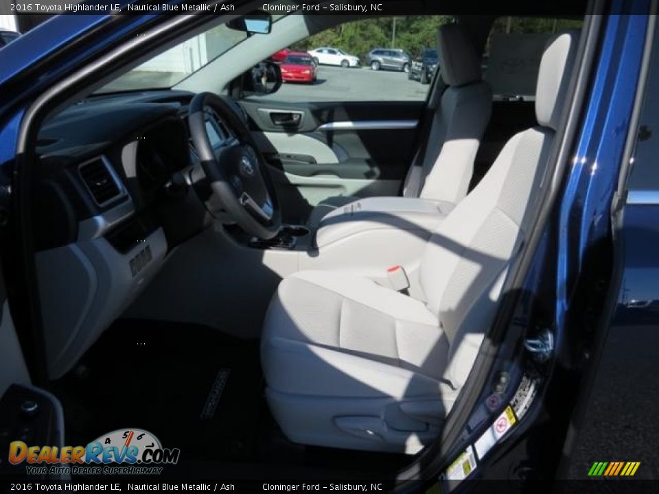 2016 Toyota Highlander LE Nautical Blue Metallic / Ash Photo #9