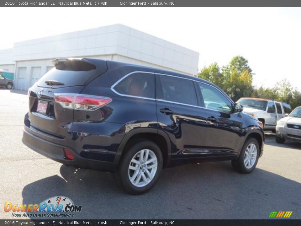 2016 Toyota Highlander LE Nautical Blue Metallic / Ash Photo #23